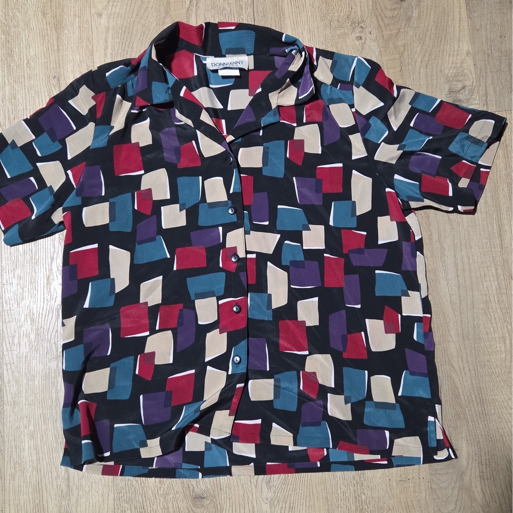 Donnkenny Petite Large Blouse Geometric Abstract Print Short Sleeve Button Front
